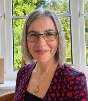 Dr Lucy Poxon